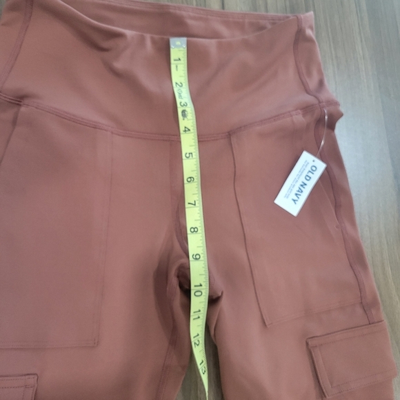 OLD navy High-Waisted PowerPress Cargo 7/8-Length Leggings Size MP - Picture 7 of 10